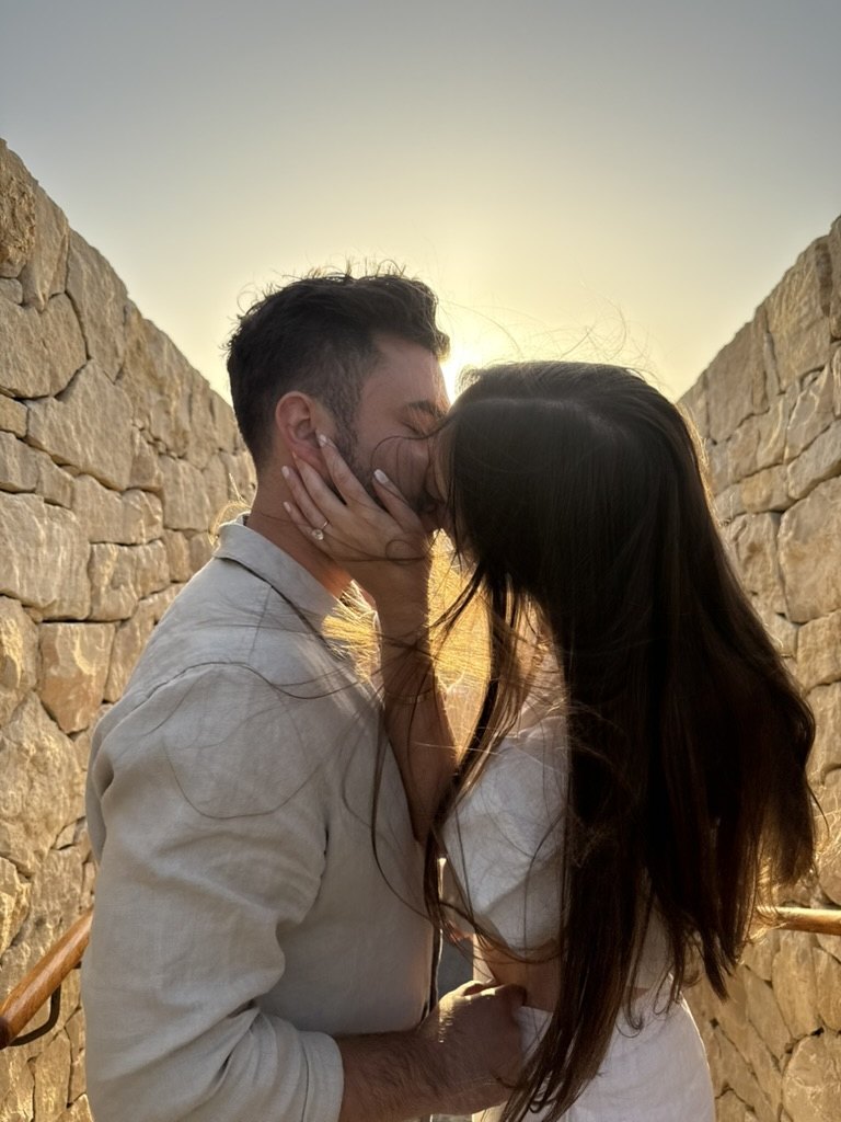 A kiss in the golden desert light